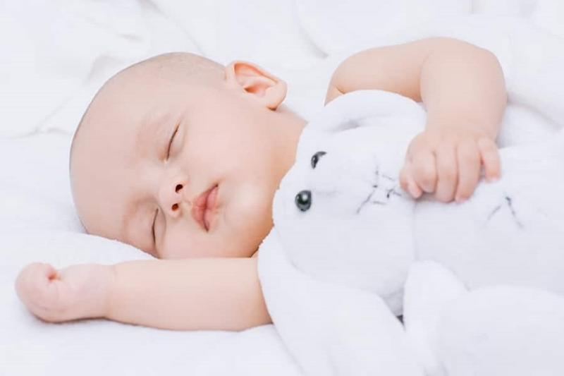 Phong tục đốt vía cho trẻ sơ sinh
