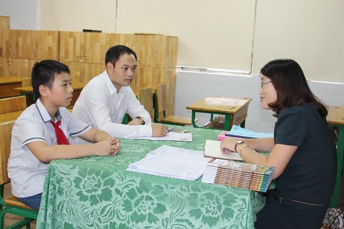 Cách giải quyết tình huống khó xử giữa giáo viên tiểu học và phụ huynh hay nhất