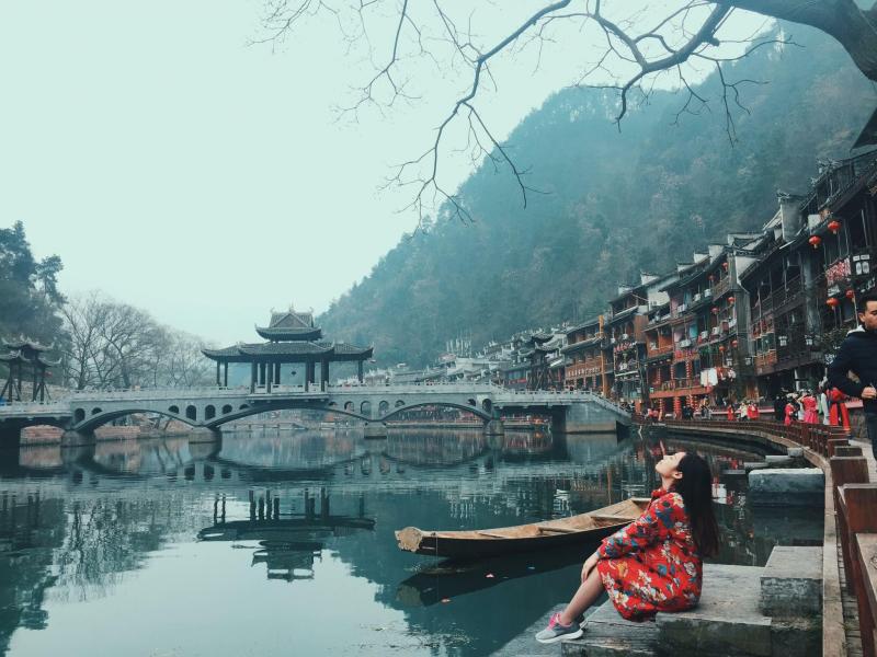 Phượng Hoàng Cổ Trấn