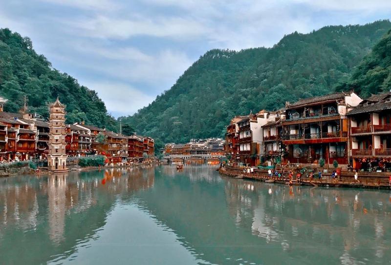 Phượng Hoàng Tours