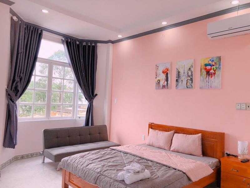 Pink Hotel