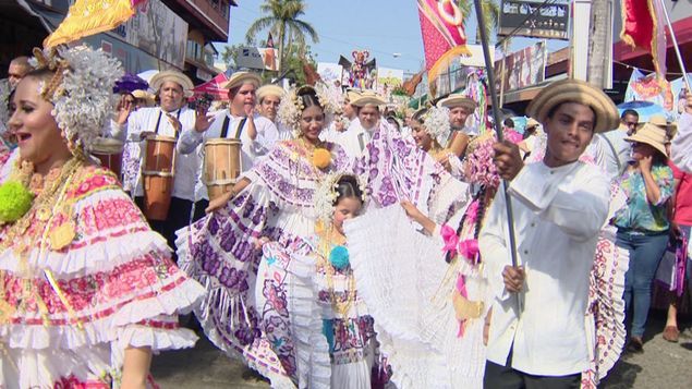 Pollera - Tây Ban Nha