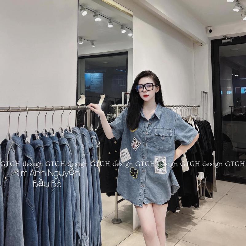 Pretty girl shop