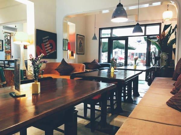 Puku Cafe & Bar