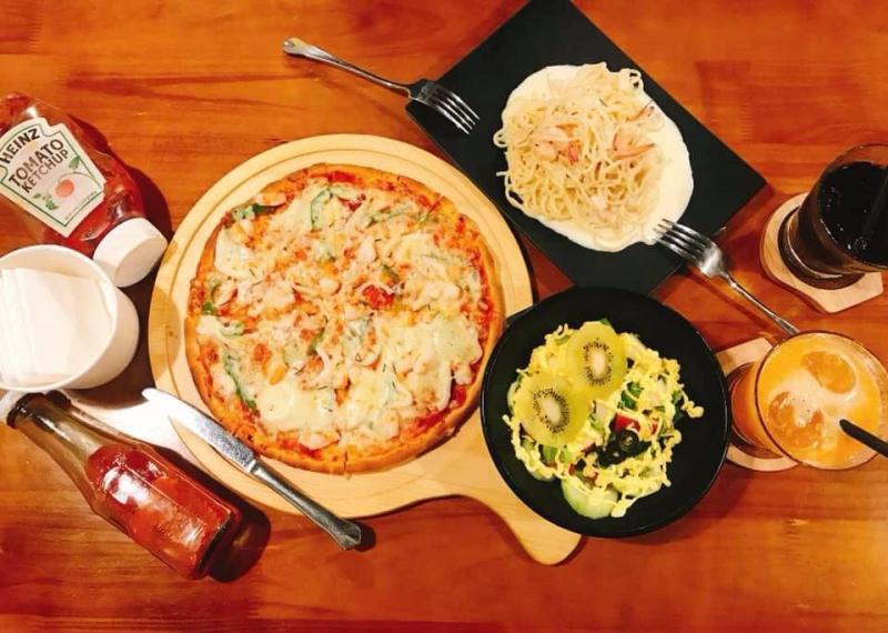 Pyzzi Pizza