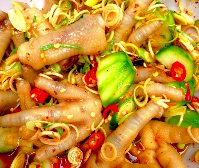 Quán Ăn Vặt Bếp Nhà La - Chân Gà Sả Ớt
