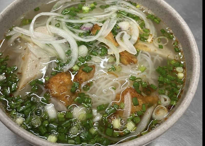 Quán Bánh Canh - Bún Cá Hai Cá - quán ăn sáng hút khách tại Nha Trang