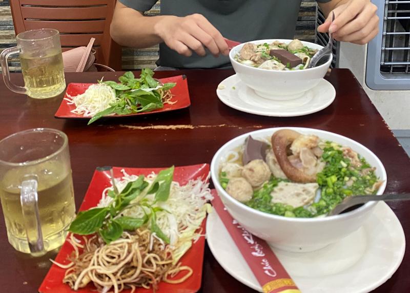Quán Bún bò Huế ngon 350