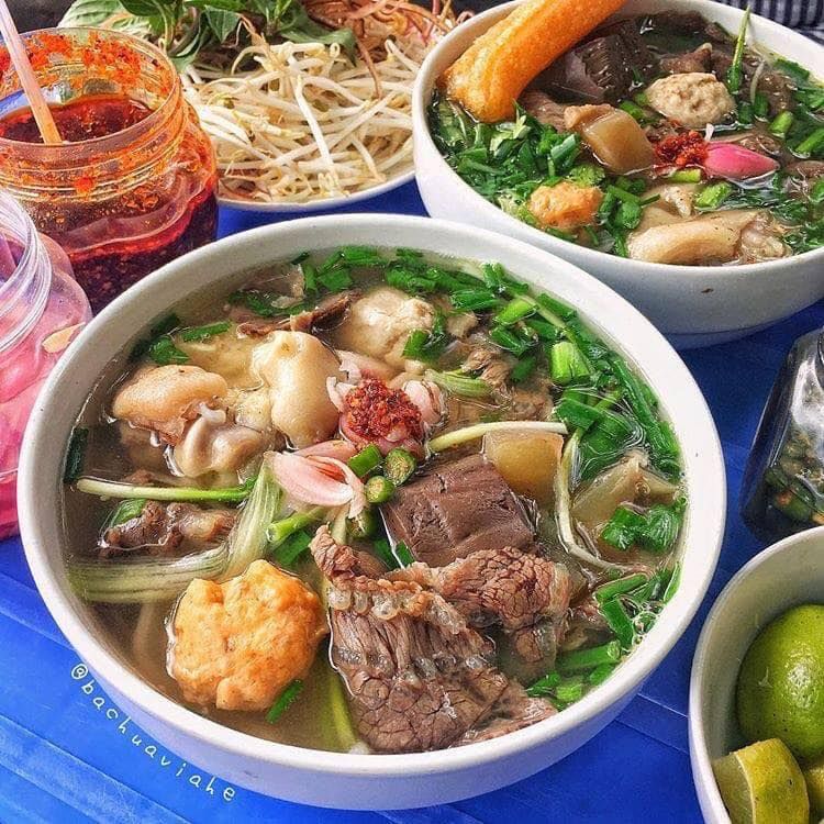 Quán Bún Bò Na