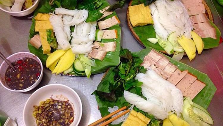 Quán bún đậu Kinh Bắc