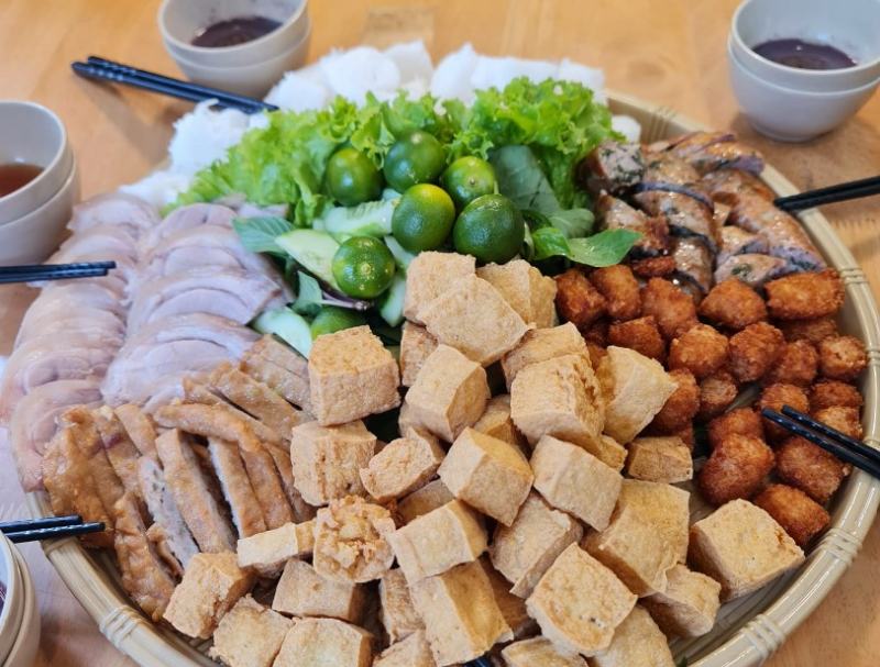 Quán Mì Hạnh Phúc