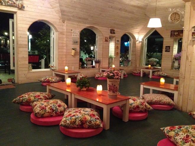 Quán cafe lãng mạn – điểm hẹn hò ấm áp
