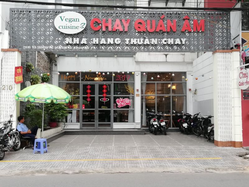 Chọn địa điểm và trang trí quán ăn chay