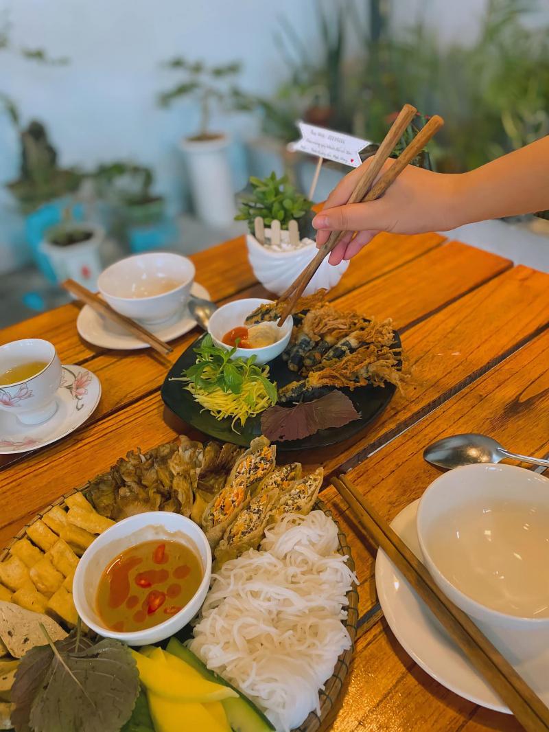 ﻿﻿Quán Chay Thiện Tâm