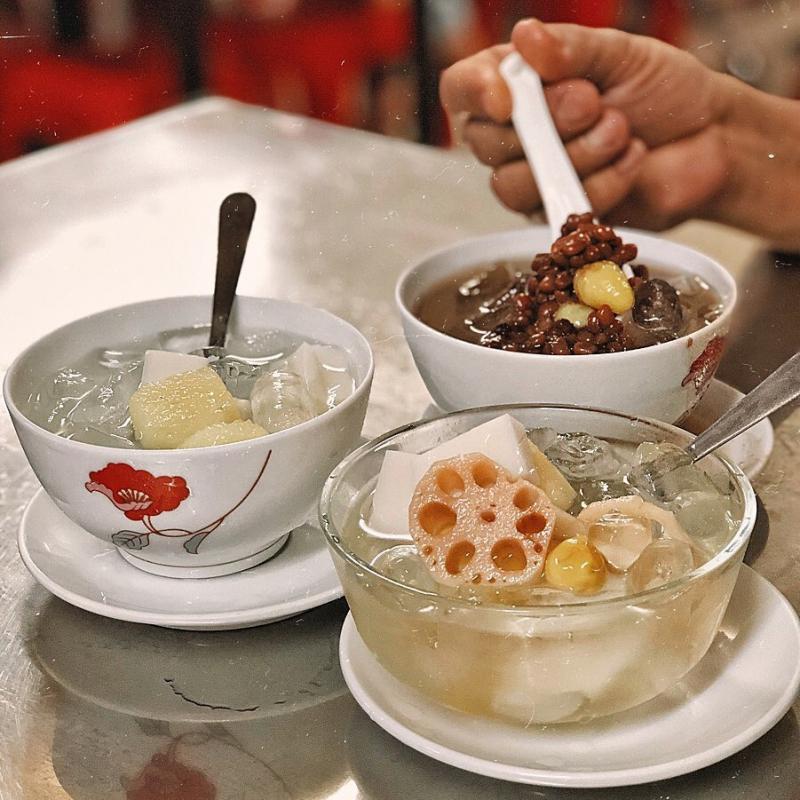 Quán chè Tường Phong