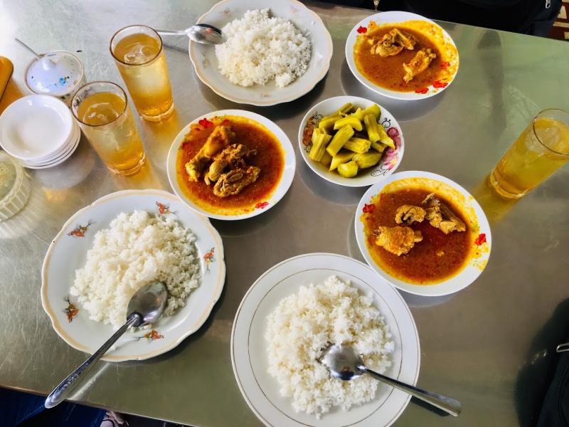 Quán Cơm Cari Ja