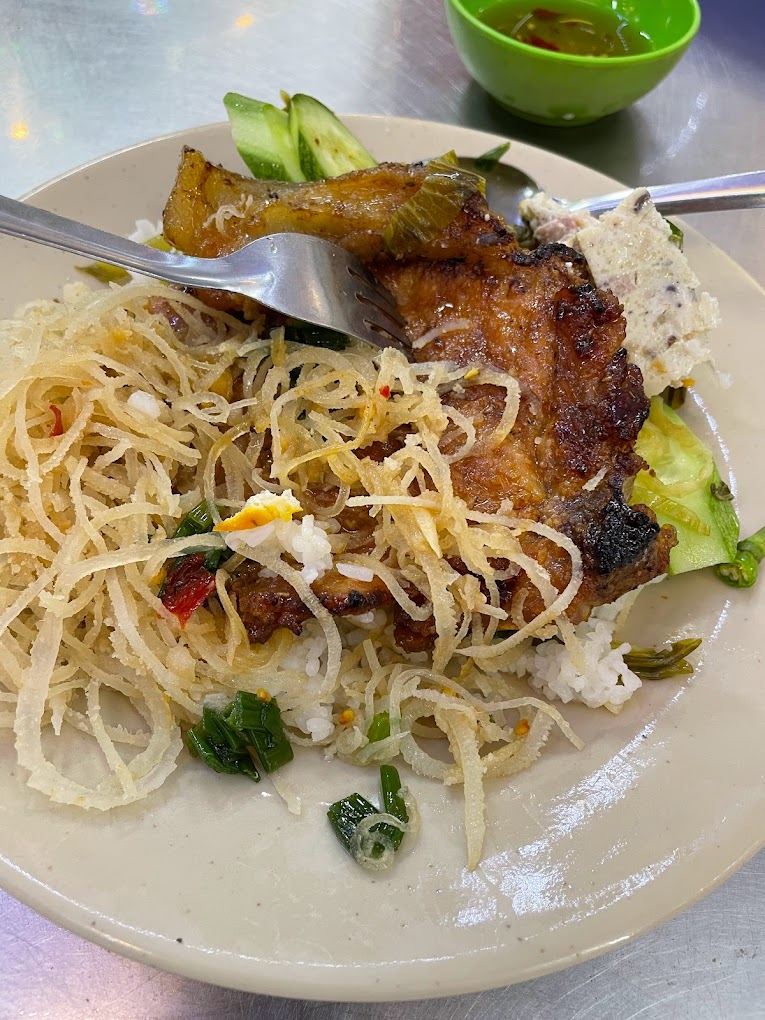 Quán cơm tấm Lọ Lem