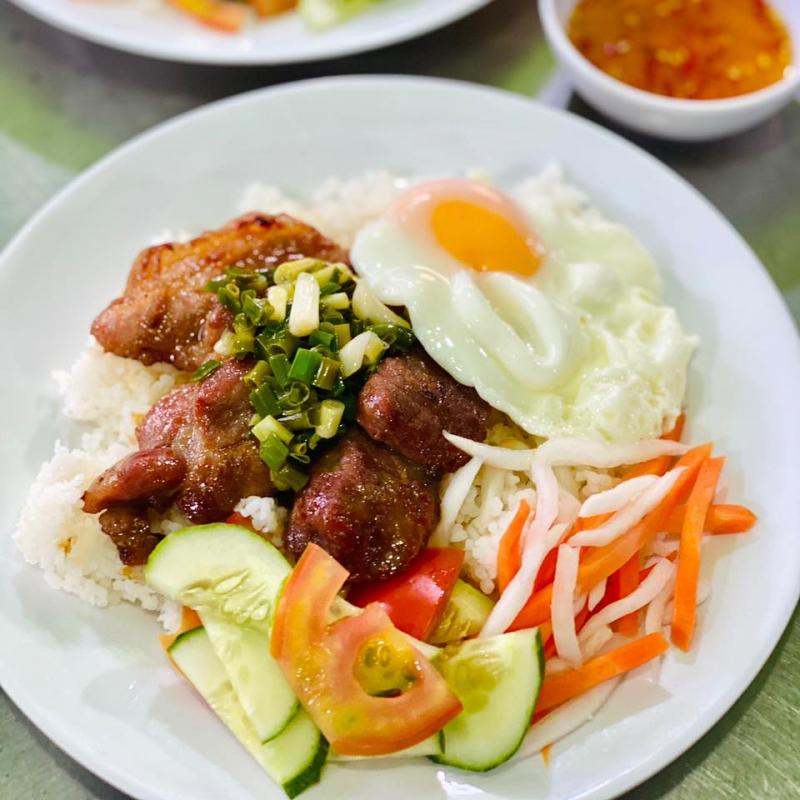 Quán Cơm Tấm Trâm