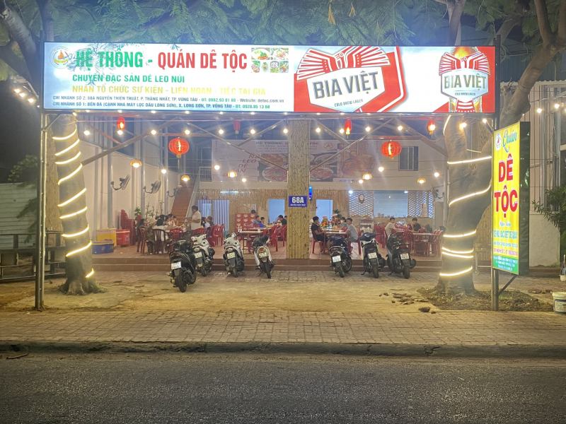 Quán Dê Tộc