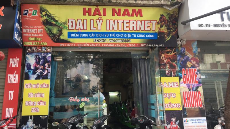 Chỗ để xe rộng rãi, địa điểm thuận lợi chính là một ưu điểm của quán