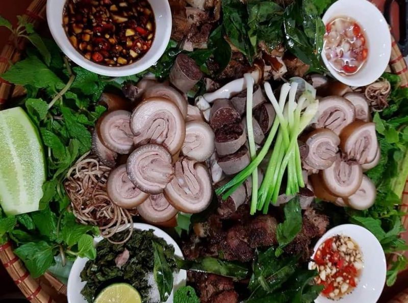 Quán Hoa Ban - Đặc Sản Lợn Bản