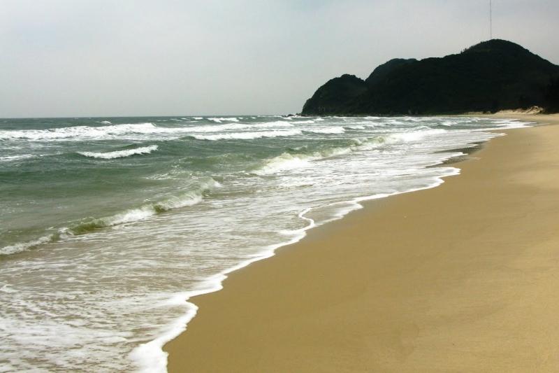 Biển Quan Lạn
