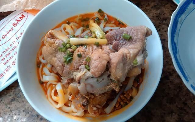 Quán Mì Quảng Sâm.