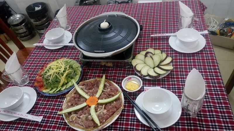Quán Lẩu Năm Hiền