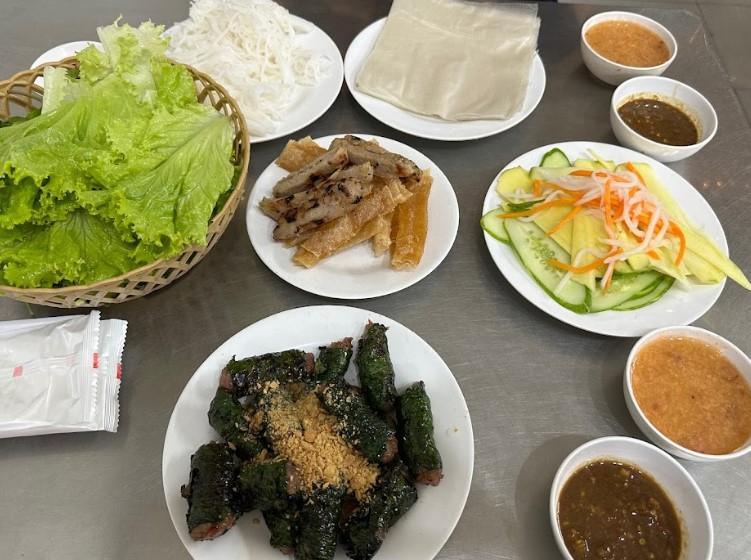 Quán nem Ninh Hòa