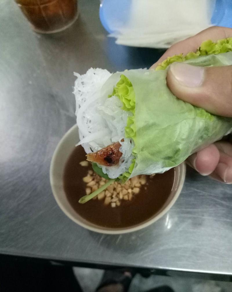 Quán nem nướng Hai Vân