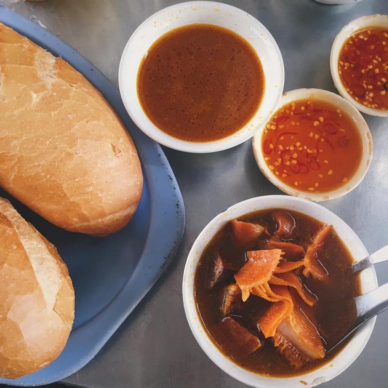 Quán Nga - Bánh Canh & Phá Lấu