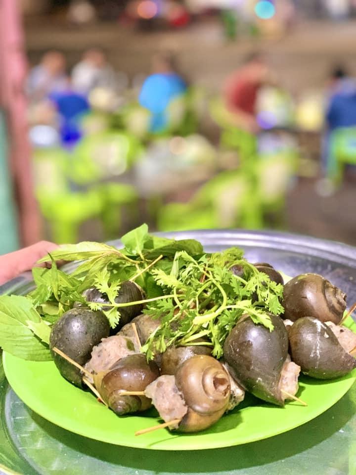 Quán Nhân Ốc
