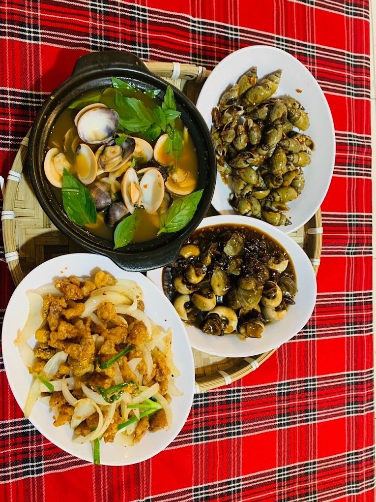 Quán Ốc Cô Quyền