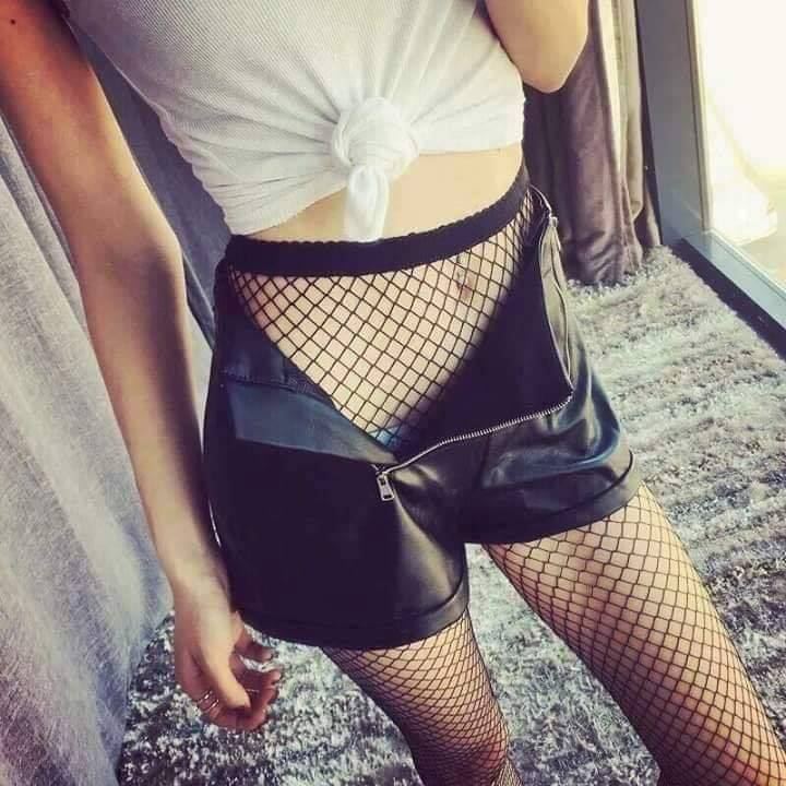 Quần tất lưới Hà Nội