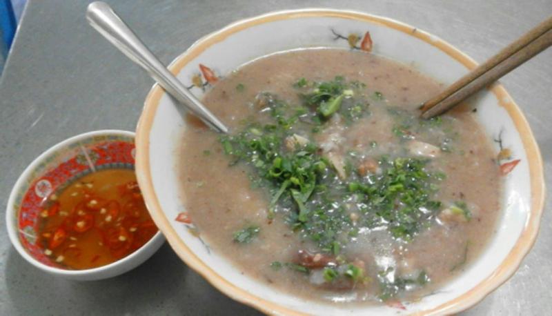 Quán Thắng - Cháo lòng tiết canh HN