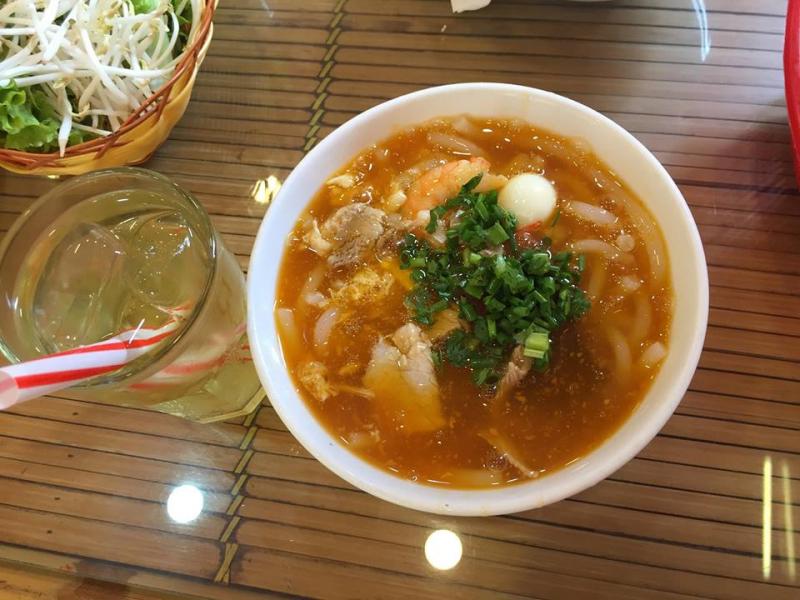 Bánh Canh Ghẹ Út Còi