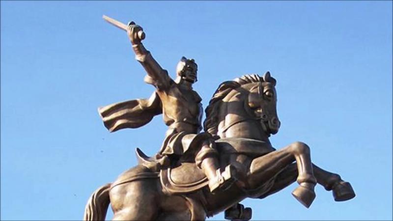 Tượng đài vua Quang Trung