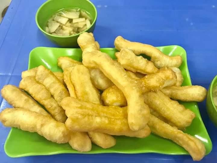 Quẩy nóng - Bánh gối - 149 Nguyễn Lương Bằng