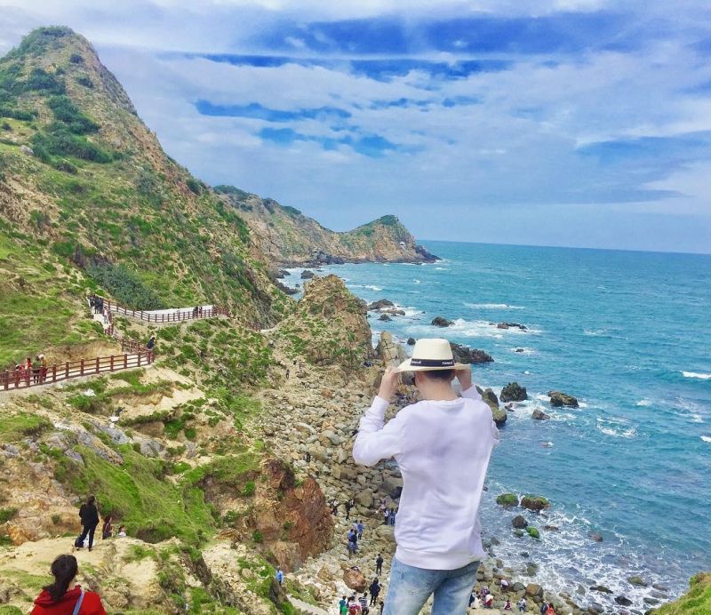 Có lẽ bạn có thể đi bộ hoặc tận hưởng một ngày ở bãi biển