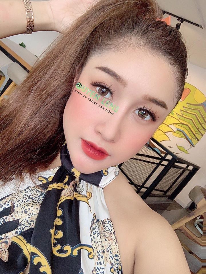 QUYEN LENS