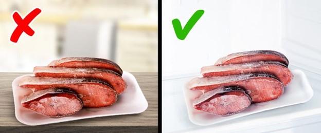 Rã đông thực phẩm ở nhiệt độ phòng