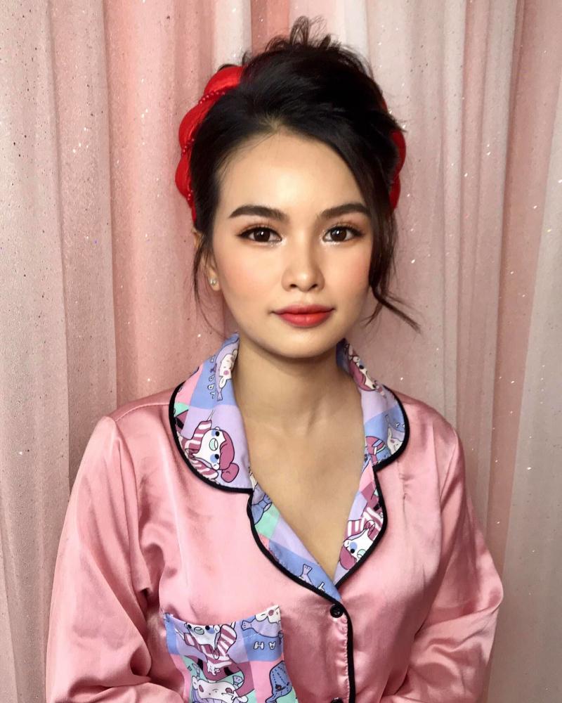 Rain Tran Makeup Studio