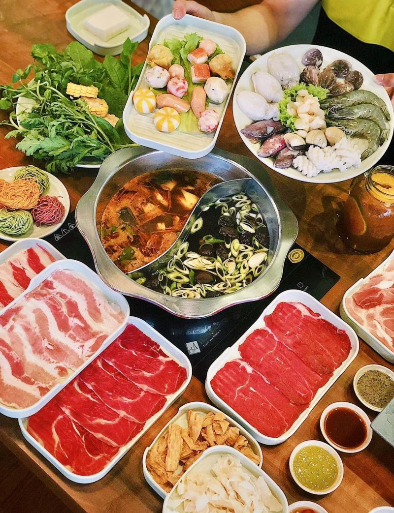 Rakuen Hotpot