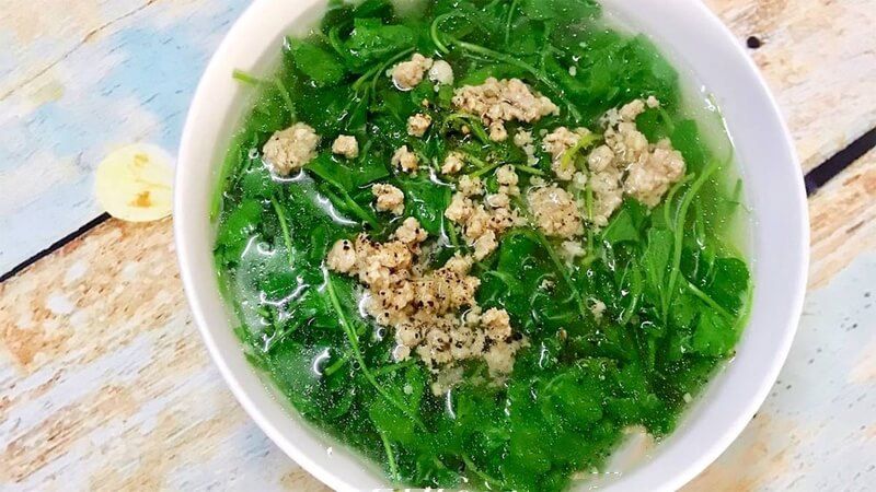 ăn rau má sẽ giúp hỗ trợ giảm tình trạng thiếu máu, từ đó tăng cường lượng sữa cho bé cũng như nâng cao chất lượng nguồn sữa mẹ