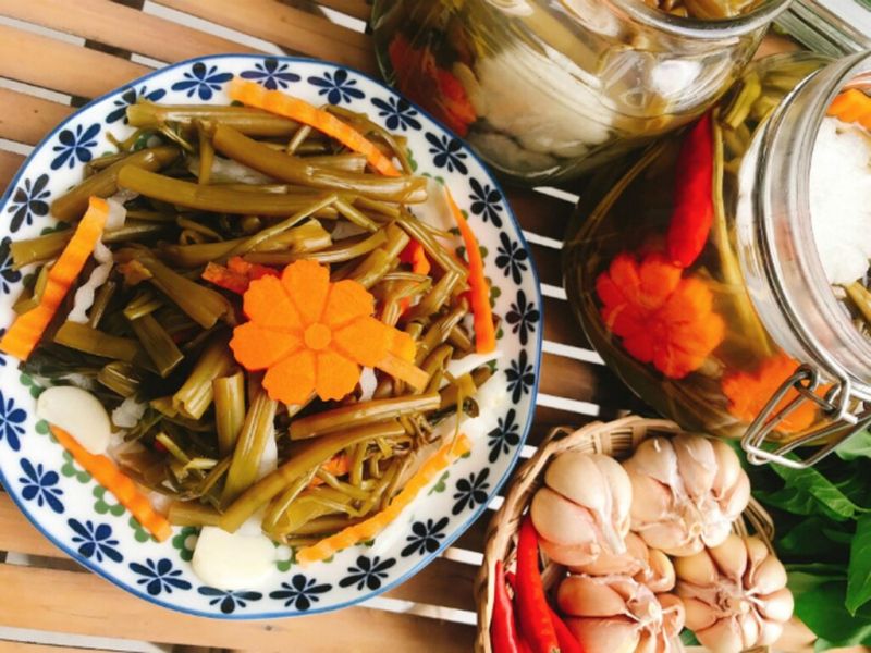 Rau muống ngâm chua ngọt