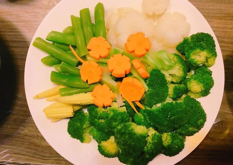 Rau luộc thanh mát ngày Tết