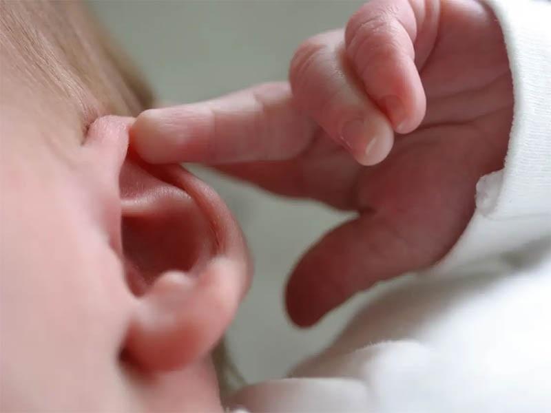 Ráy tai thực chất là một loại mồ hôi