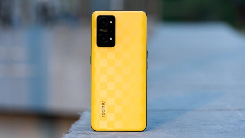 Realme Q5 pro - sạc nhanh 80W