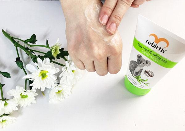 Rebirth Tea tree & White tree Facial Wash