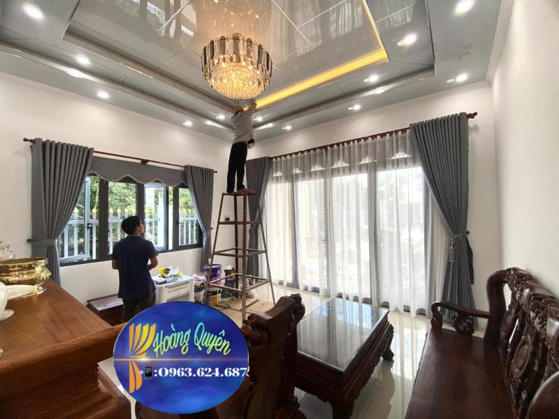 Rèm cửa Hoàng Quyên